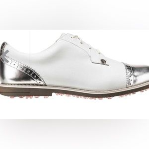 Golf shoes
